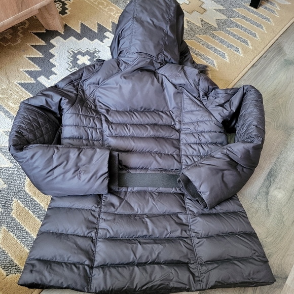 The Northface Black Goose Down Puffer Belted Winter Jacket - Picture 2 of 12